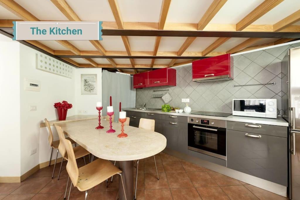 Stylish Loft - Colosseum 4 Min Walk -3 Beds -sleeps Up To 6 People Appartement *